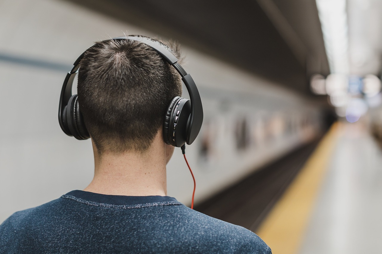 Come scegliere le cuffie Bluetooth perfette per i tuoi viaggi